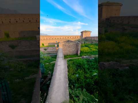 Hari Parbat Fort | Kashmir's Historic Treasure 🏔️