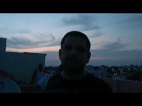 Beautiful sky, red moon embedded May72020/18:40:07