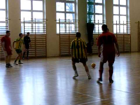 28.02.2010 LZS Grabowo Królewskie- Znicz-Pol Wszembórz.avi