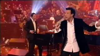 Dave Swift  on Bass with Jools Holland backing Lionel Ritchie "Don't Stop the Music"