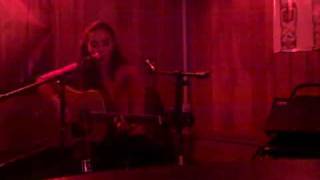 Nina Diaz performs Patsy Cline&#39;s &#39;Walkin After Midnight&#39; @ Martini Ranch