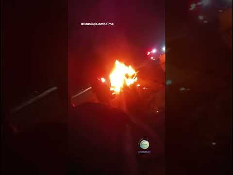 #Tolima | Así fue el registro del vehículo que se incendió en la vía Guamo–Saldaña