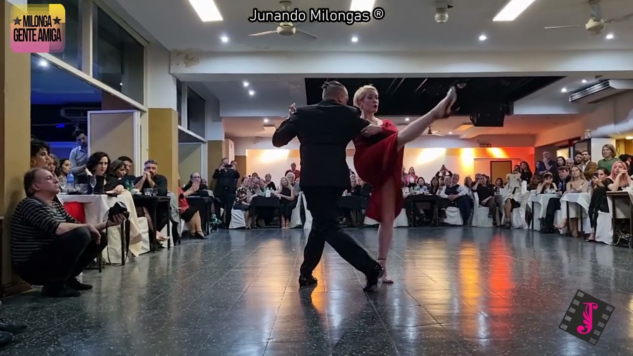 Bailan!  PANCHO MARTINEZ PEY & PAOLA TACCHETTI || "Gente Amiga" (Osvaldo Pugliese)