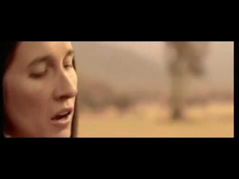 Andrea Echeverri - Baby Blues (Video Oficial)