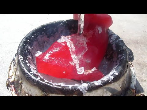 Molten Salt VS Gummy Bunny!