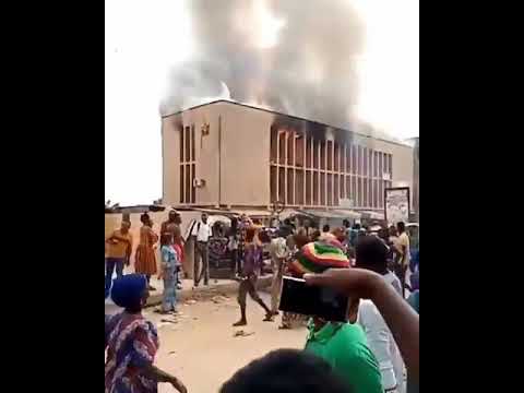 Sanwo Hospital In Orita Challenge, Ibadan On Fire. VIDEO