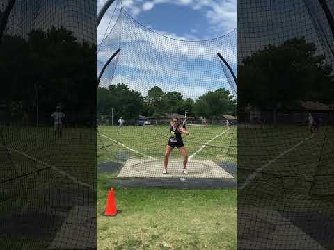 First place at AAU JO Qualifiers 15/16 girls 💥🥏 PR throw off 124’7” #throwlikeagirl #letitfly