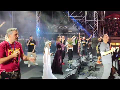 Beogradski Sindikat i Danica Crnogorcevic -Jedina Srpska (Live Tasmajdan 11.06.2022)