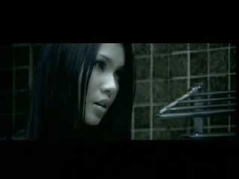 tere - aku patut membenci dia
