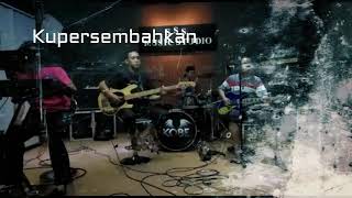 Download lagu Roesly Band Cinta Klasik mp3