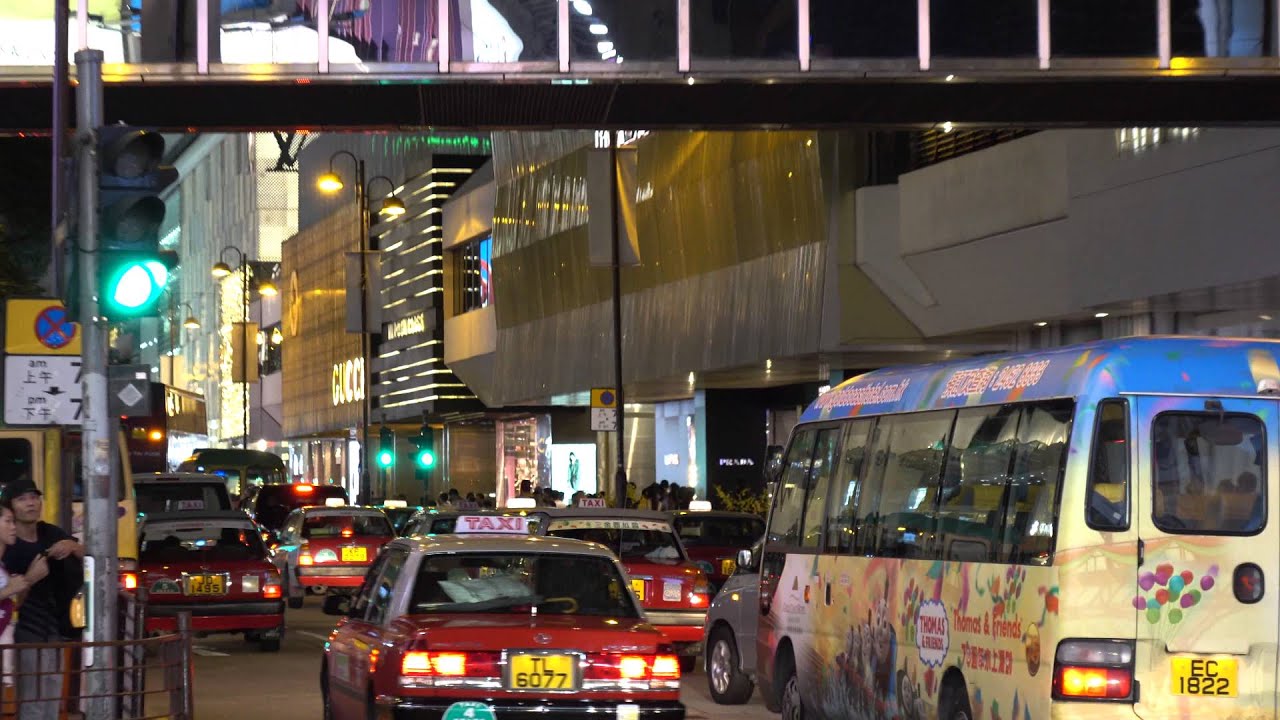 Sony Cyber-shot DSC-RX10 II 4K  at Night