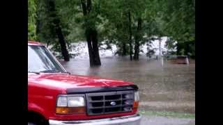 preview picture of video 'Flood in Nashville, Tn. in May 2010 ( Inundacion en Nashville, Tn. Mayo 2010)'