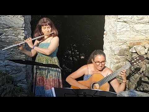 Tambourin, Franz Joseph Gossec. Flute: Carla de Lieme; Guitar: Christina Germann-Chiari.