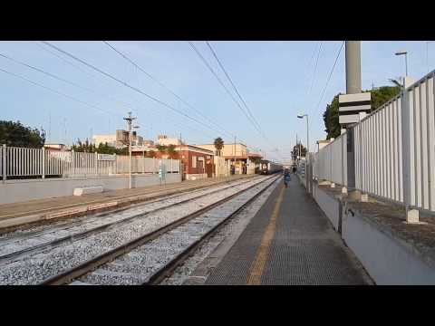 E655 192 per MRS Brindisi-Falconara M. + E444R  096 per IC 607, in transito a Bari Palese Macchie!