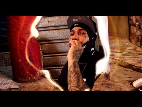 Treintisiete - Tengo Que Fumar   🚬 (Video Oficial)