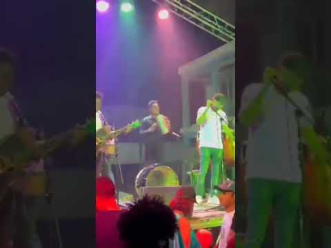 Jhonny Evidence live