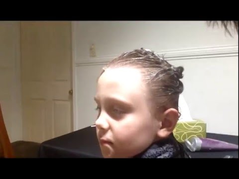 Removing nits , head-lice the natural way using a metal nit comb & white conditioner