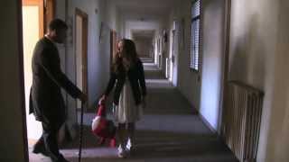 HAY UN GUSANO EN LA BOTELLA VIDEO OFICIAL