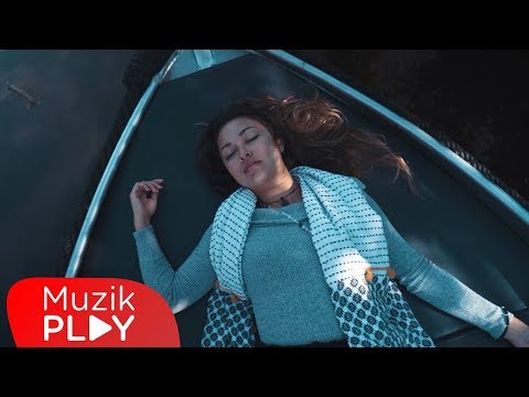 download lagu mp3 mp4 Gripin Sor Bana Sor Indir, download lagu Gripin Sor Bana Sor Indir gratis, unduh video klip Download Gripin Sor Bana Sor Indir Mp3 dan Mp4 Youtube Gratis