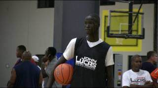 7 Foot 8th Grader Thon Maker - Best 14 Year Old In The World - MiddleSchoolHoops.com