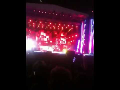 130116 F(x) - Electric Shock @ 27th GDA 2013 in KL, Malaysia (Fancam)