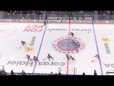 Maxim Beryozkin Sept 12 - Cuts to Middle for Shot