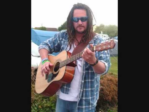 "THE MRS THATCHER SONG" ALAN DEANE~THE BELFAST BUSKER~