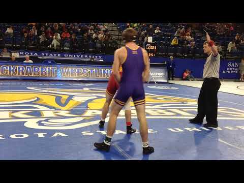 Derek Holschlag (UNI) vs Andrew Huddleston (ISU)