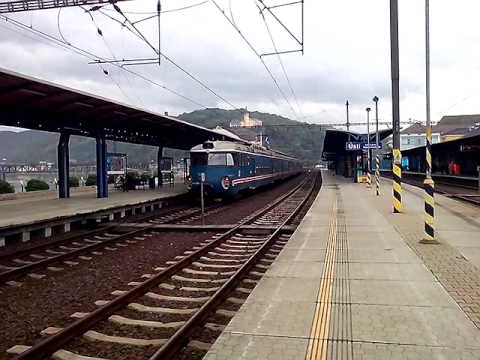 ČD451.001/002 odjíždí z Ústí n. L. 17.10 2014