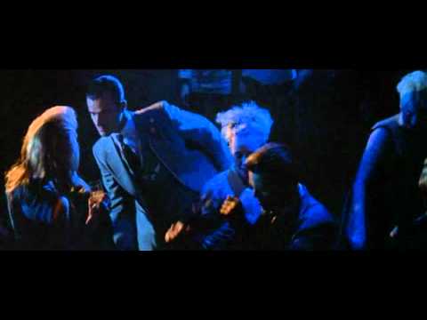 Justin Theroux crazy dance from American Psycho