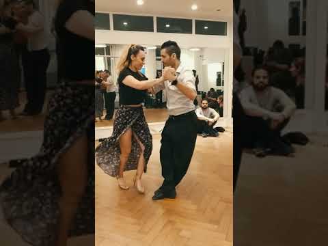 Demo clase Tango Pista - Leandro Capparelli & Jeannette Erazú (08/08/2022)