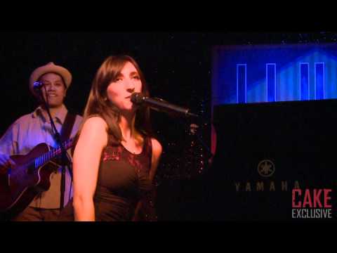 Cake Exclusive: Florence K Live @ Lula Lounge