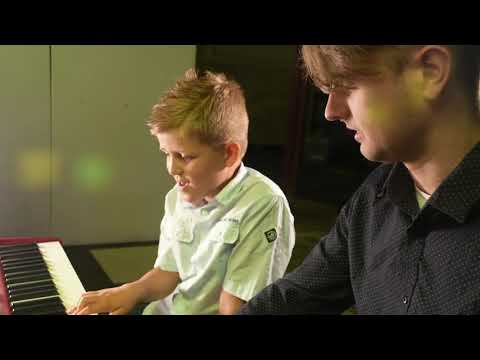 Eximo video.