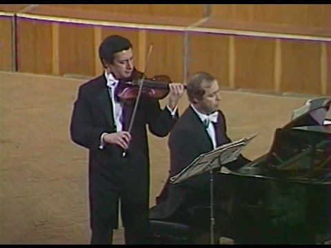 Vladimir Spivakov plays Bach and Beethoven - video 1982