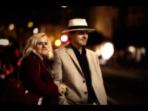 Virtuos Accordion - Edo Krilic and Dina Krilic playing Valse Violett