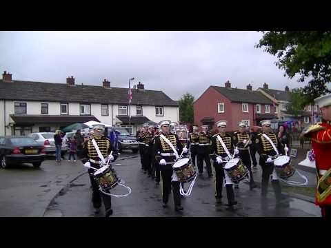 City Of Belfast Fifes and Drums FB @ Upper Falls Protestant Boys Parade 2014