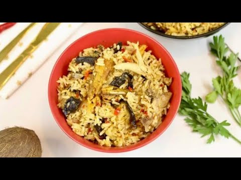 WOW! YOU WILL FALL IN LOVE WITH THIS COCONUT RICE RECIPE. SO SO GOOD.