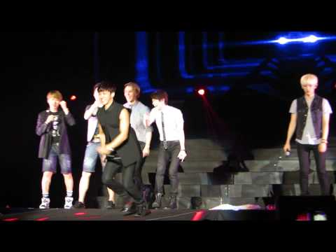 [fancam] AIA Kpop Malaysia B2st Freeze (beginning only) - Gikwang got tricked into running