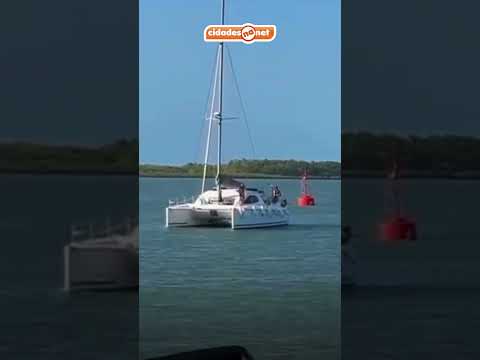 Casal de navegadores franceses faz história ao aportar no Porto de Luís Correia, no PI