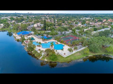 7124 SW 111 Court Miami, Fl - Snapper Creek Townhouse