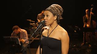 „Alone Again (Naturally)“ (Music: Gilbert O&#39;Sullivan Lyrics: Nina Simone)