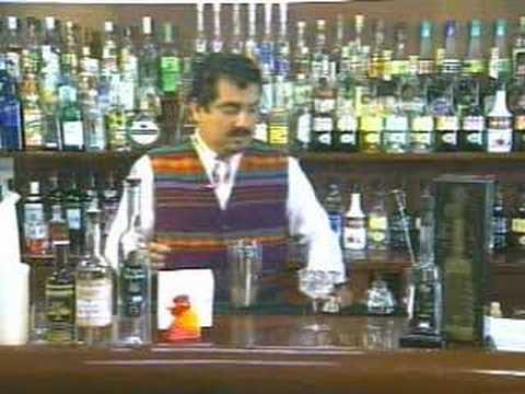 coctel con pisco ALGARROBINA