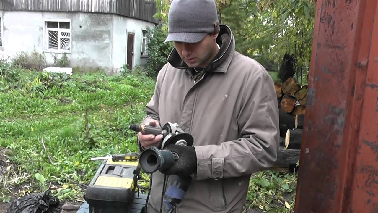 Углошлифовальная машина Bosch GWS 1400 (0.601.824.8R0)  1400Вт 11000об/мин 125мм