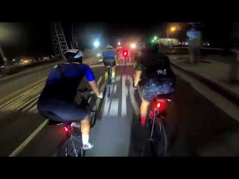 Brakeless Fixed Gear Street Racing