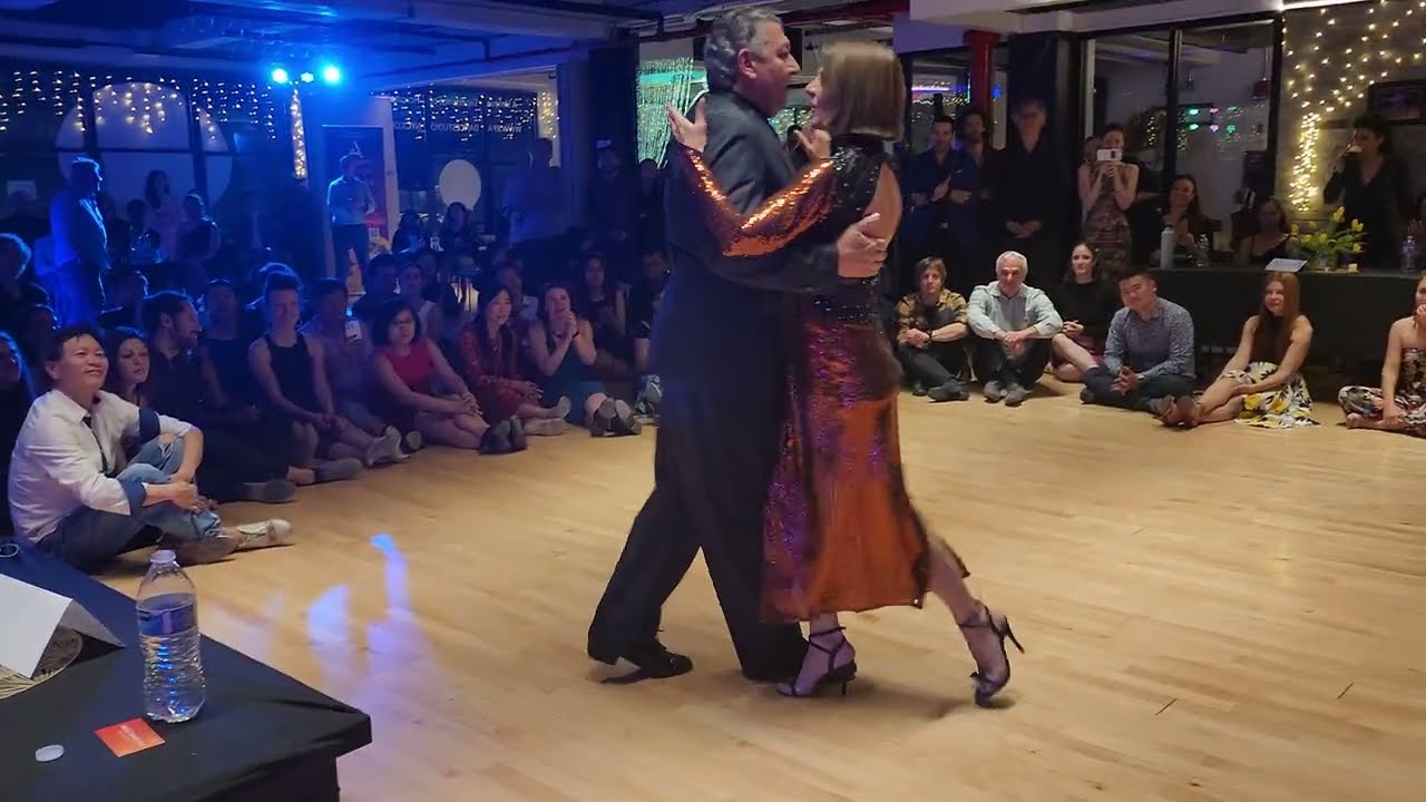 Argentine Tango: Ricardo Calvo & Sandra Messina  - Estampa de varon
