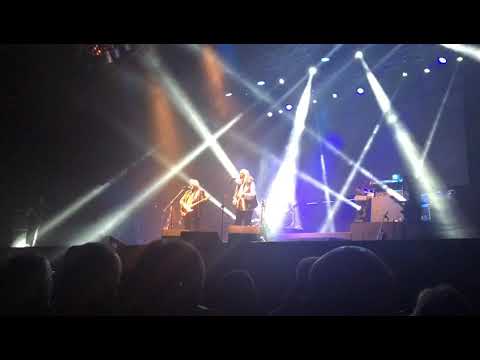 Ma che Colpa abbiamo noi : Shapiro-Vandelli concerto a Milano - parte 1)