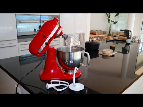 The KitchenAid Artisan is the best stand mixer. Here's why.