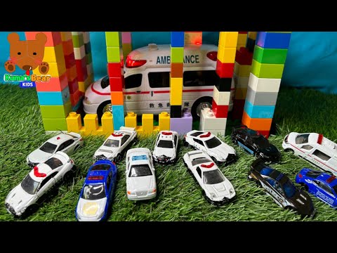 Ambulance is Trapped in a Jail! Police Cars Chase a Small Ambulance 【Kuma's Bear Kids】