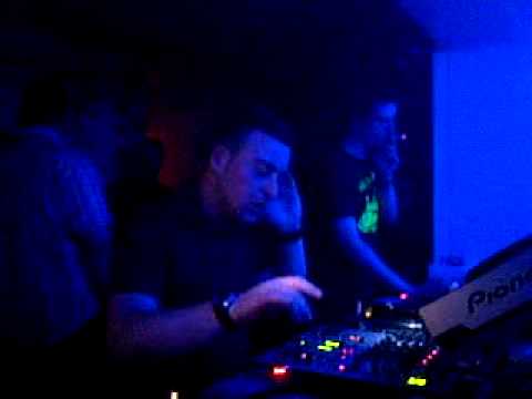 Kopfmusik meets Minimalismi-Claudio Ponticelli@Tronix 23.02.2008 part1.avi