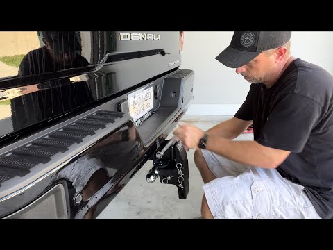 B&W Hitch for Multi Pro Tailgate with anti rattle pin